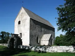 Källa gamla kyrka