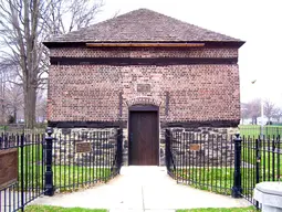 Fort Pitt Block House