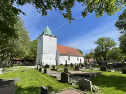 Hålta kyrka