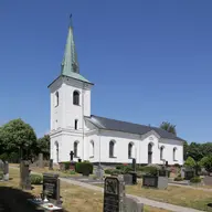 Kverrestads kyrka