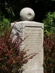 Baldwin Apple Monument