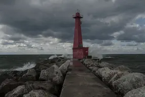 South Breakwater Light