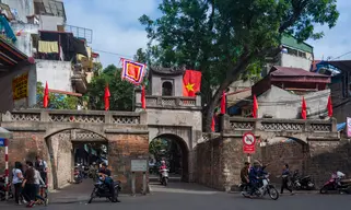 O Quan Chuong City Gate