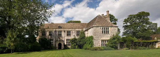 Avebury Manor