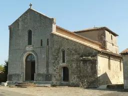 Église fortifiée de la Nativité-de-Marie