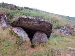 Kings Quoit Burial Chamber