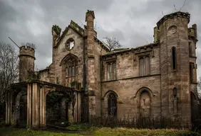 Cambusnethan Priory (ruin)