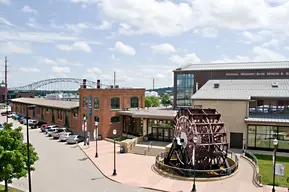 National Mississippi River Museum & Aquarium