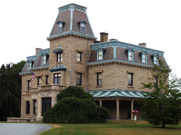 Chateau-sur-Mer Mansion