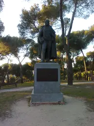 Estatua a Andrés Bello