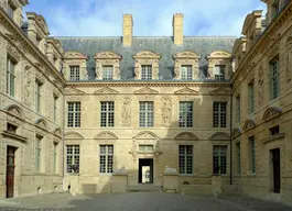 Hôtel de Sully