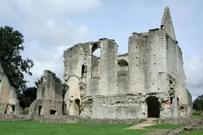 Minster Lovell Hall and Dovecot