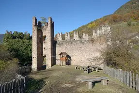 Ruine Aichach - Rovine Castel Rovereto