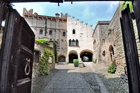 Castello Cini