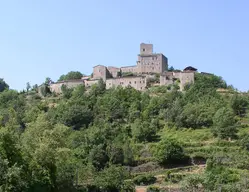 Château de Montréal et tour de Joyeuse