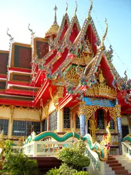 Wat Plai Laem