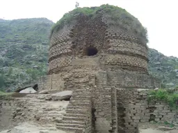 Amluk-Dara stupa