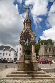 Atholl Memorial Fountain