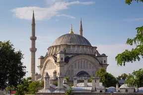 Nuruosmaniye Mosque