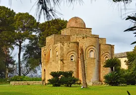 Chiesa della Santissima Trinità di Delia