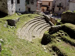 Resti del Teatro Romano