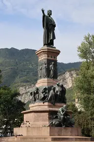 Monumento a Dante Alighieri