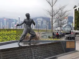 Bruce Lee Statue