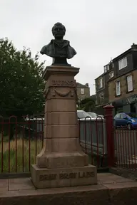 Robert Burns Statue