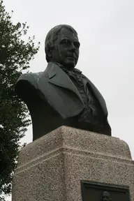 Sir Walter Scott Statue