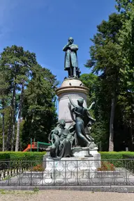 Monument Pasteur