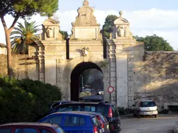 Porta Esterna di Terra