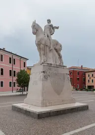 Monumento Ai Caduti nella Guerra MCMXV  MCMXVII