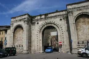 Porta San Pietro