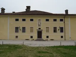 Palazzo Lodron