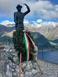 Monumento agli Alpini