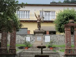 Monumento ai Caduti di Pescaglia