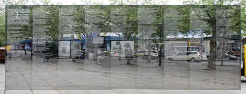 Spiegelwand