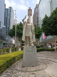 Statue of Jorge Álvares