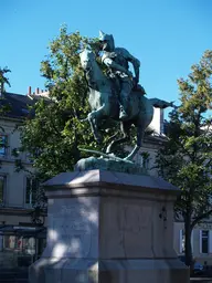 Statue de Duguesclin