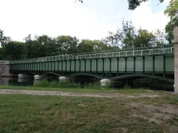 Pont-canal enjambant la Seine