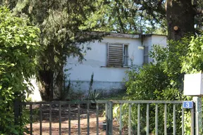 Maison en bois à portique dite chalet