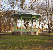 Kiosque du parc des Bourins