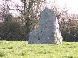 Menhir de la Riverais