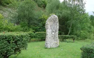 Menhir de la Basse-Crémonville