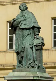 Statue du cardinal Fesch