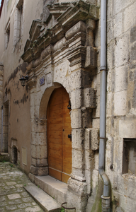 Porte ancienne