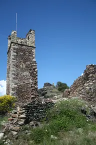 Ruines de l'ancienne abbaye Saint-Pierre de Nayran