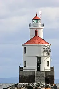 Wisconsin Point (Superior Entry Breakwater) Lighthouse