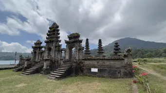 Pura Ulun Danu Tamblingan