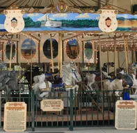 Allan Herschel 3-Abrest Carousel